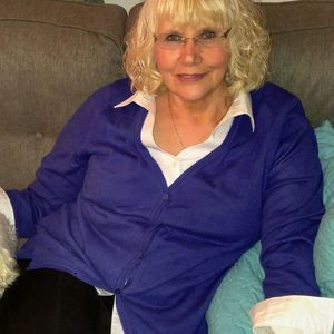 Meet your Posher, Sandy